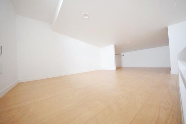 プロストル ミラの物件内観写真